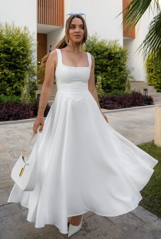 Blake - Midi Dress with Square Neckline and High Waist