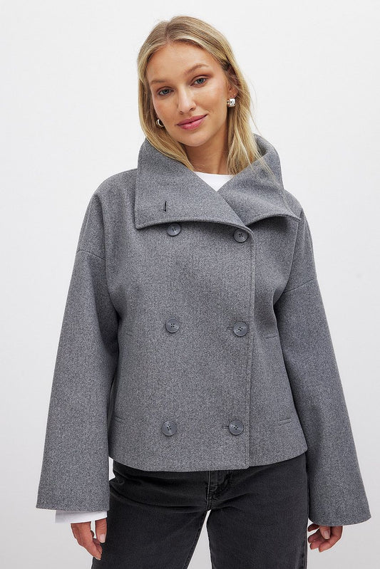 Aurelia – Elegant Coat for Cold Season Style