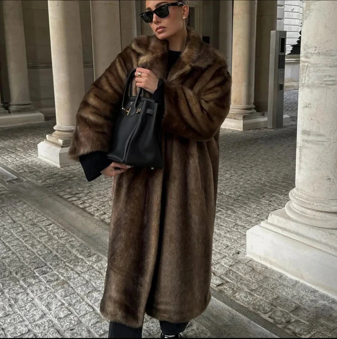 Riley - Elegant Fur Coat for Women