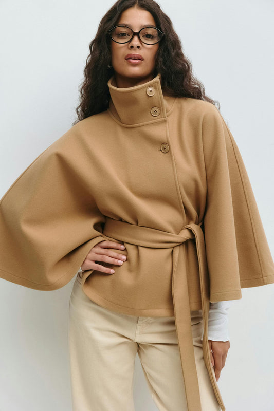 Mara – Cape-Style Jacket for Autumn and Winter