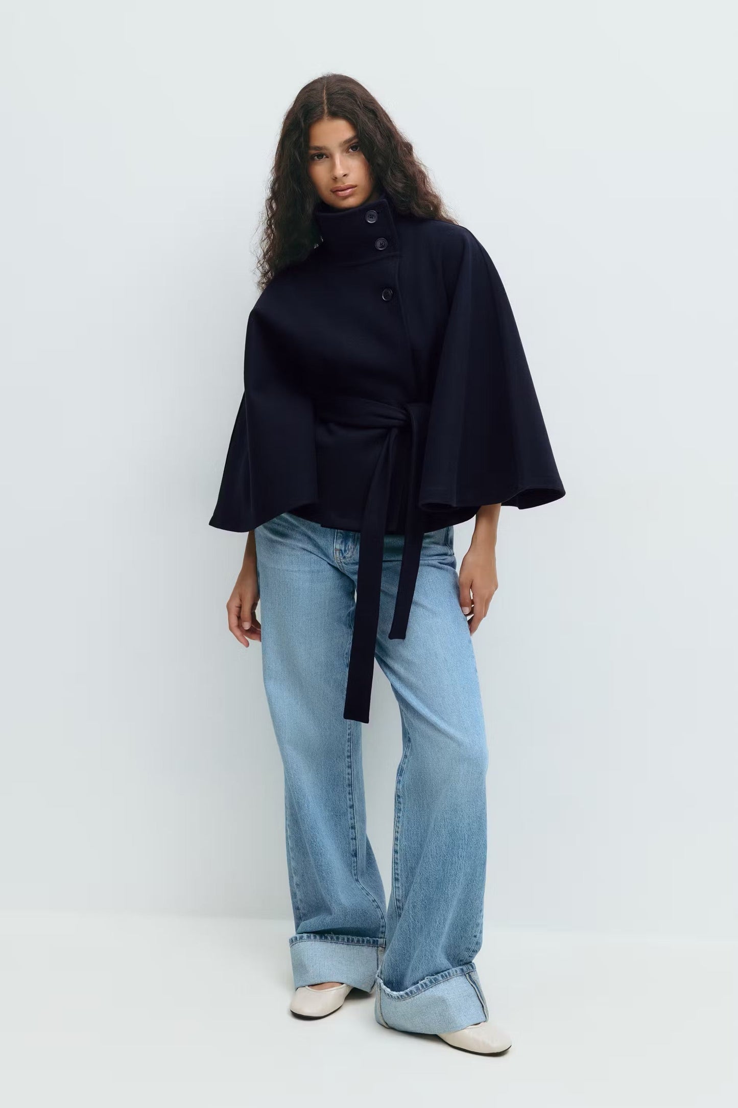 Mara – Cape-Style Jacket for Autumn and Winter