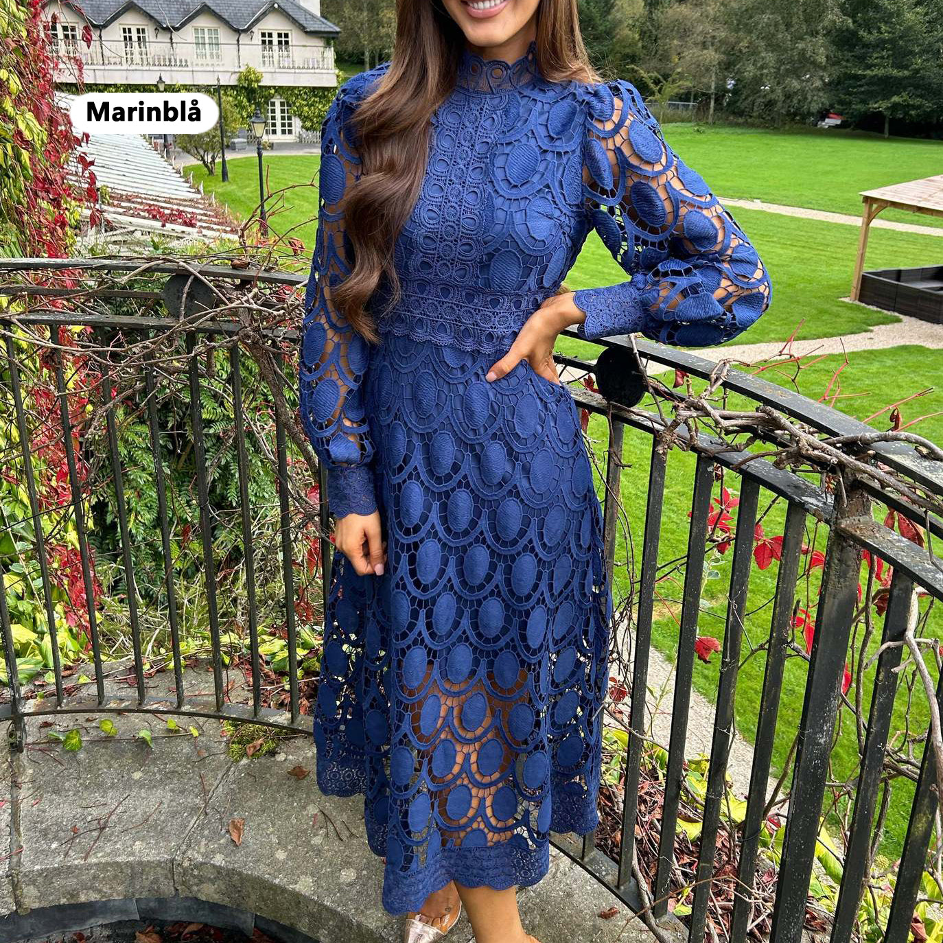 Nila - Long Lace Dress in French Style