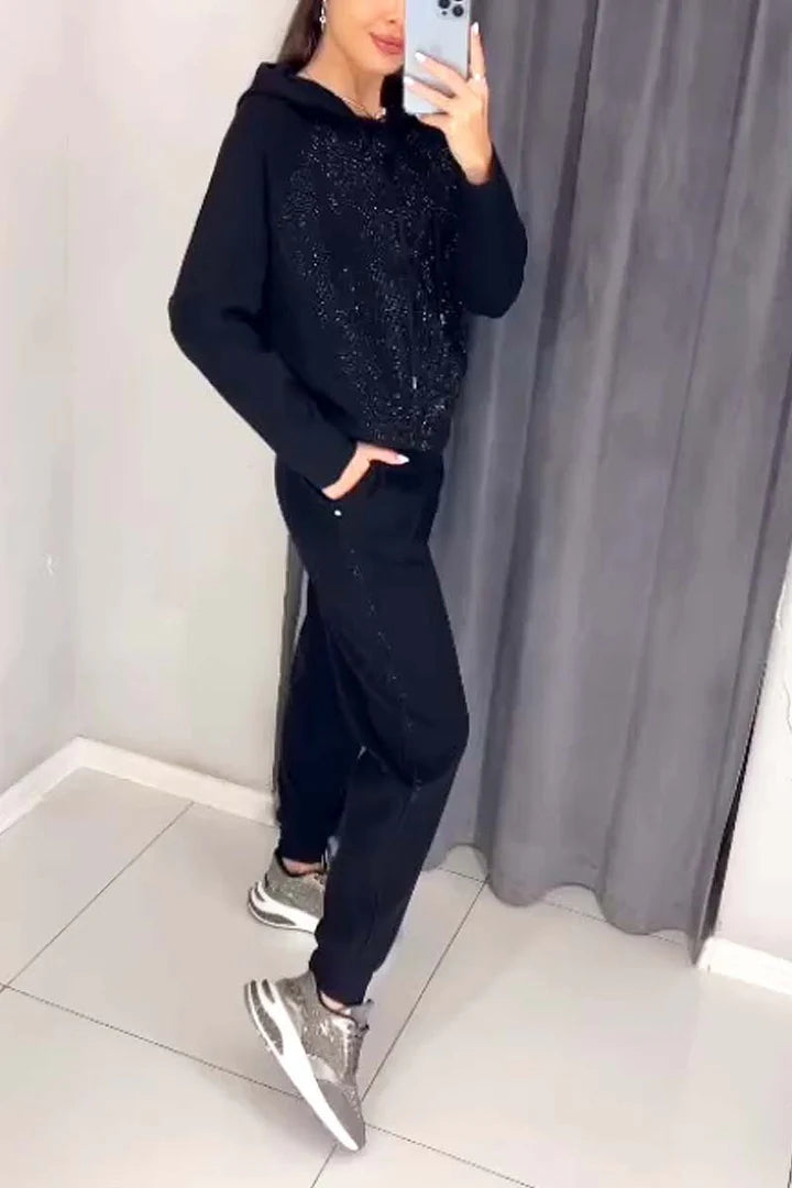 Nadia™ - Casual Tracksuit with Hoodie and Diamond Embellishments