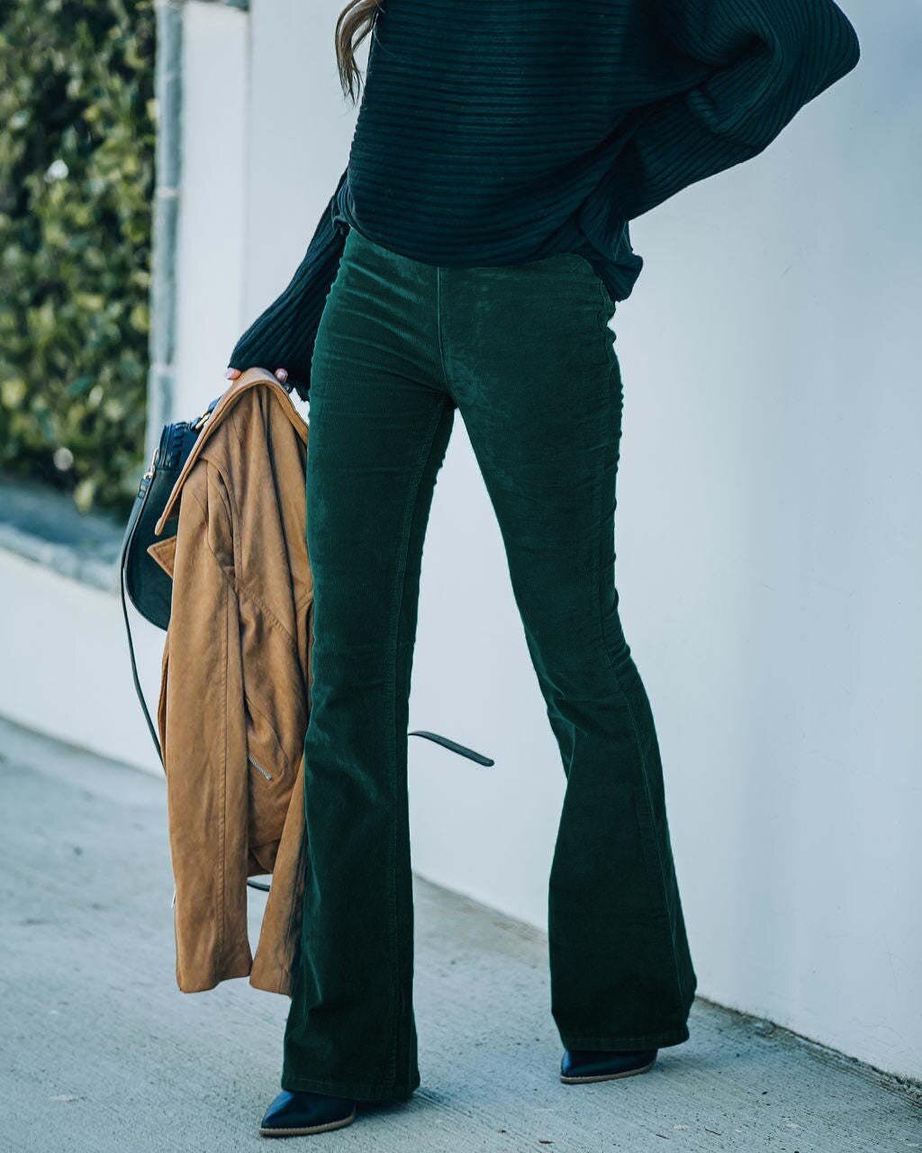 Ariyah - Flared Corduroy Trousers