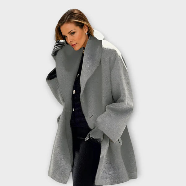 Sofia – Elegant Coat for the Cold Season